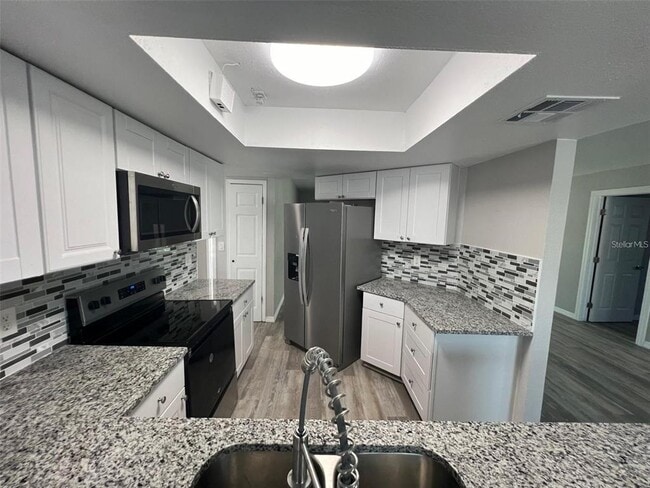 Photo - 6498 Amory St