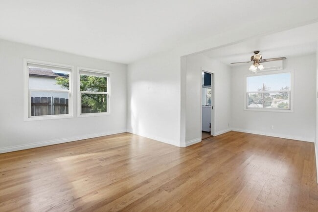 Photo - Charming 2 bedroom, 1 bath La Mesa Home Available Now**