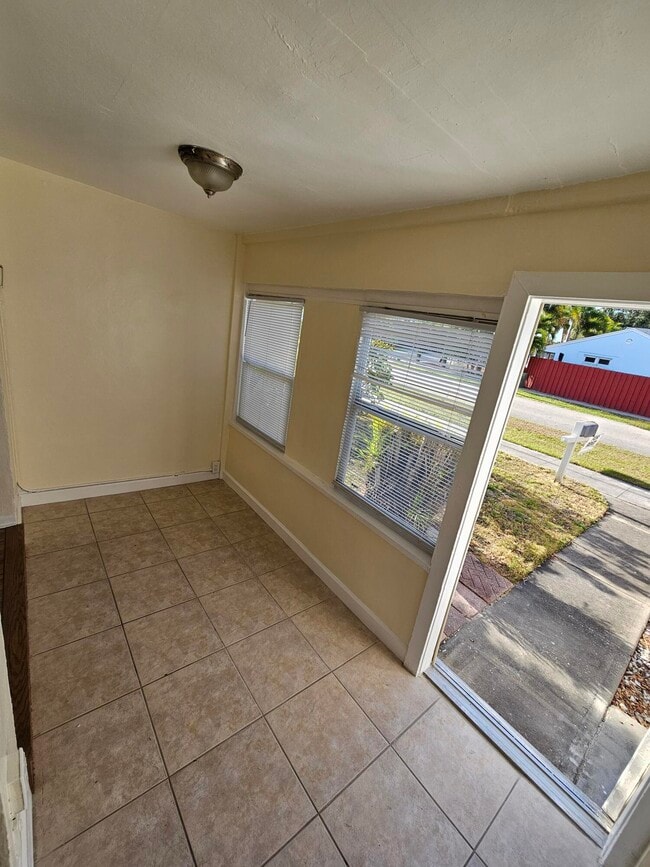 Photo - 115 Palm St Unit 117