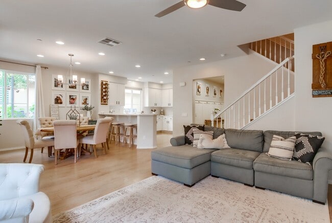Photo - 1423 Shearwater St