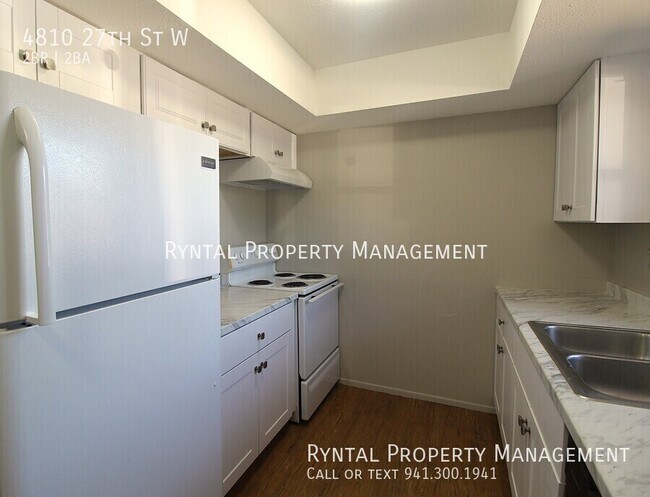 Photo - 4810 27th St W