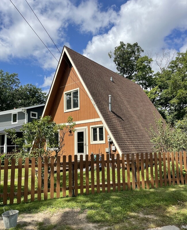 Building Photo - 6004 Lake Edge Rd Rental