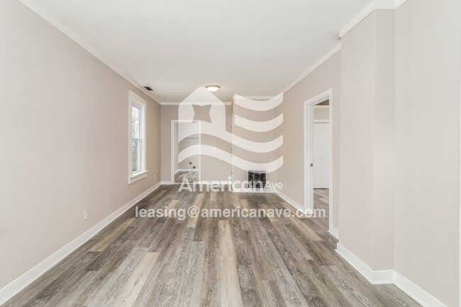Photo - 1328 Pater Ave