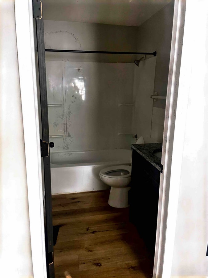 Photo - Orth110-116 Unit 114