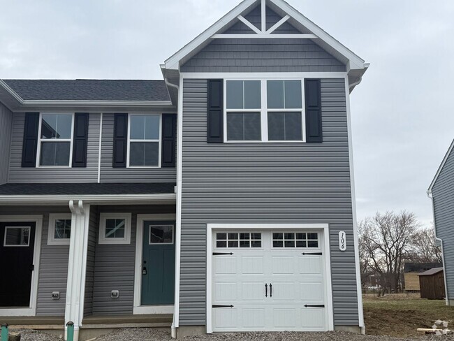 Building Photo - Charming 3 bedroom 2 1/2 bath in West Sene... Rental