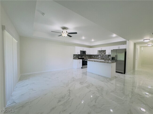 Photo - 884 Alabama Rd S