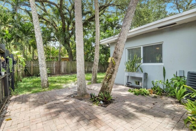 Photo - 1548 SW 23rd St Unit 1548