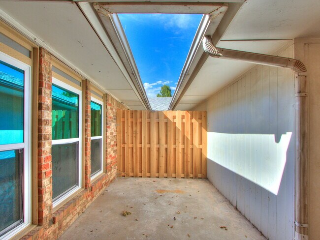 Photo - 1915 N Moulton Ct