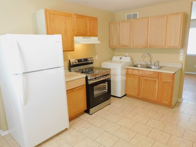 Photo - 4302 Parker St Unit E