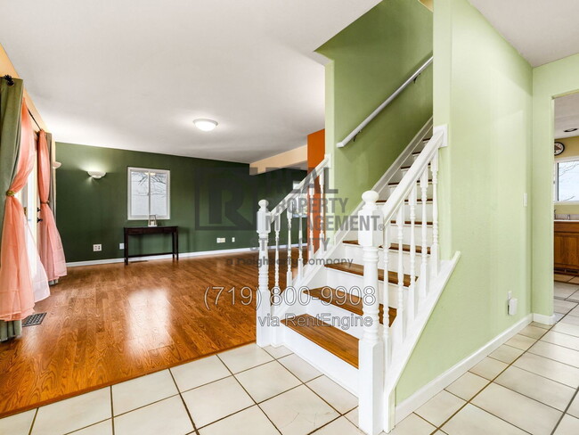 Photo - 275 W Baldwyn Dr