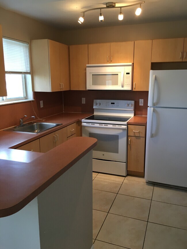 Photo - 1261 SE 27th St Unit 206