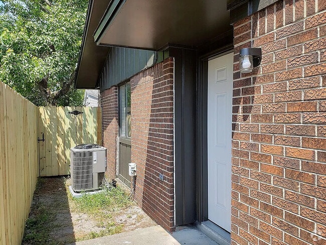 Building Photo - 28 Cape Dr NW Rental