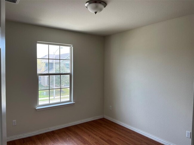 Photo - 9932 Aly May Dr