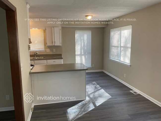 Photo - 320 Wilby Dr