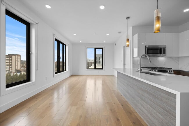 Open Layout - 30 Penniman Rd Unit #507