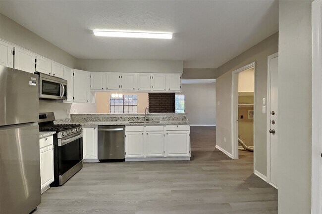 Photo - 3418 Creek Manor Dr