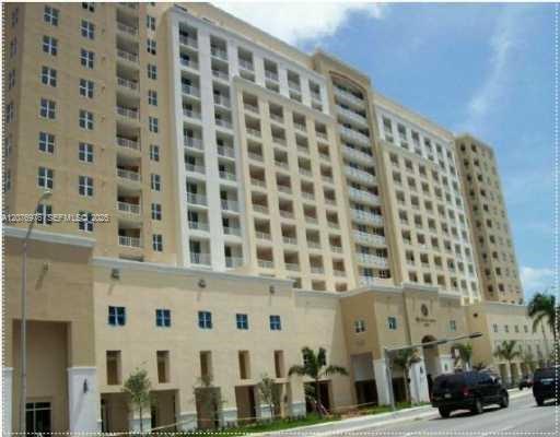 Building Photo - 117 NW 42nd Ave Unit 504