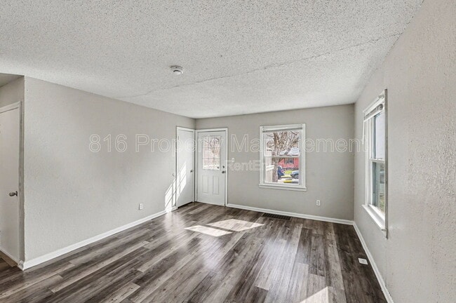 Photo - 7036 Bellefontaine Ave
