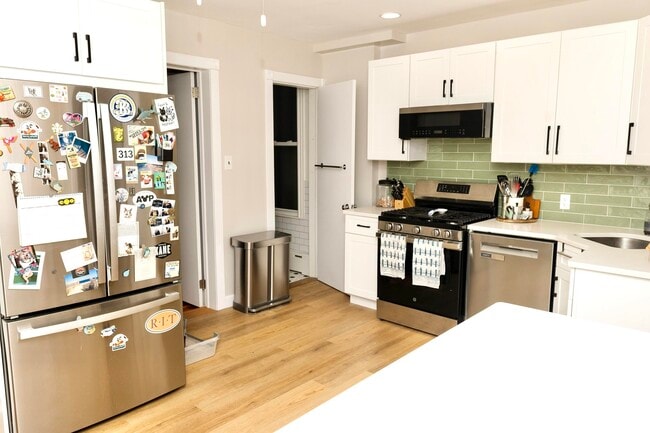 Photo - 44 Booraem Ave Unit Apt 1
