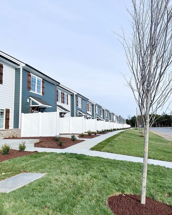 Oakwood Village Townhomes
