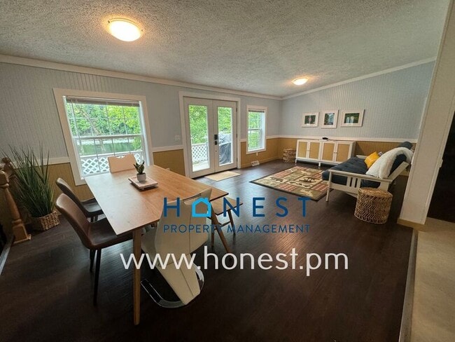 Photo - 107 Wood Land Dr