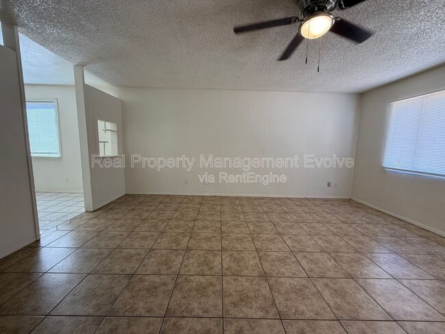Photo - 13829 N 48th Ave