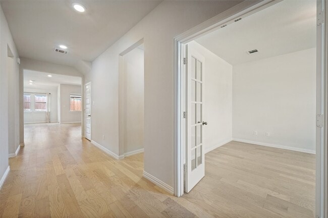 Photo - 3437 Loftwood Ln