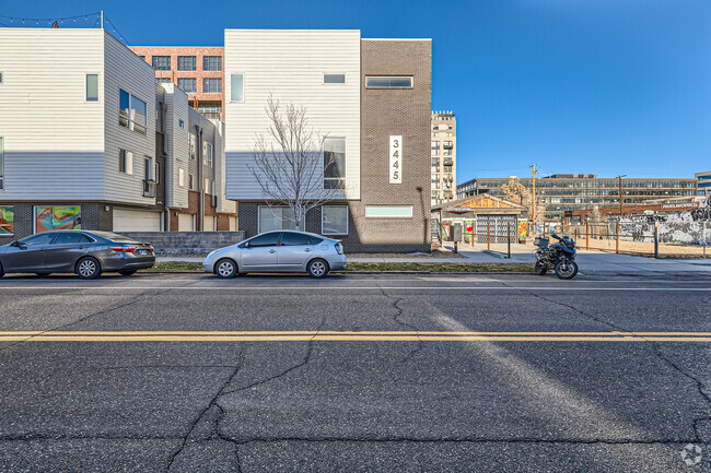 Building Photo - 3445 Larimer St Rental