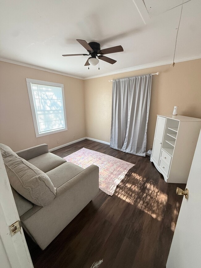 Photo - 5136 Almena Rd