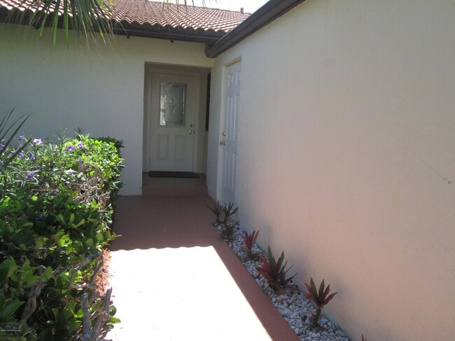 Photo - 3261 Beach View Way