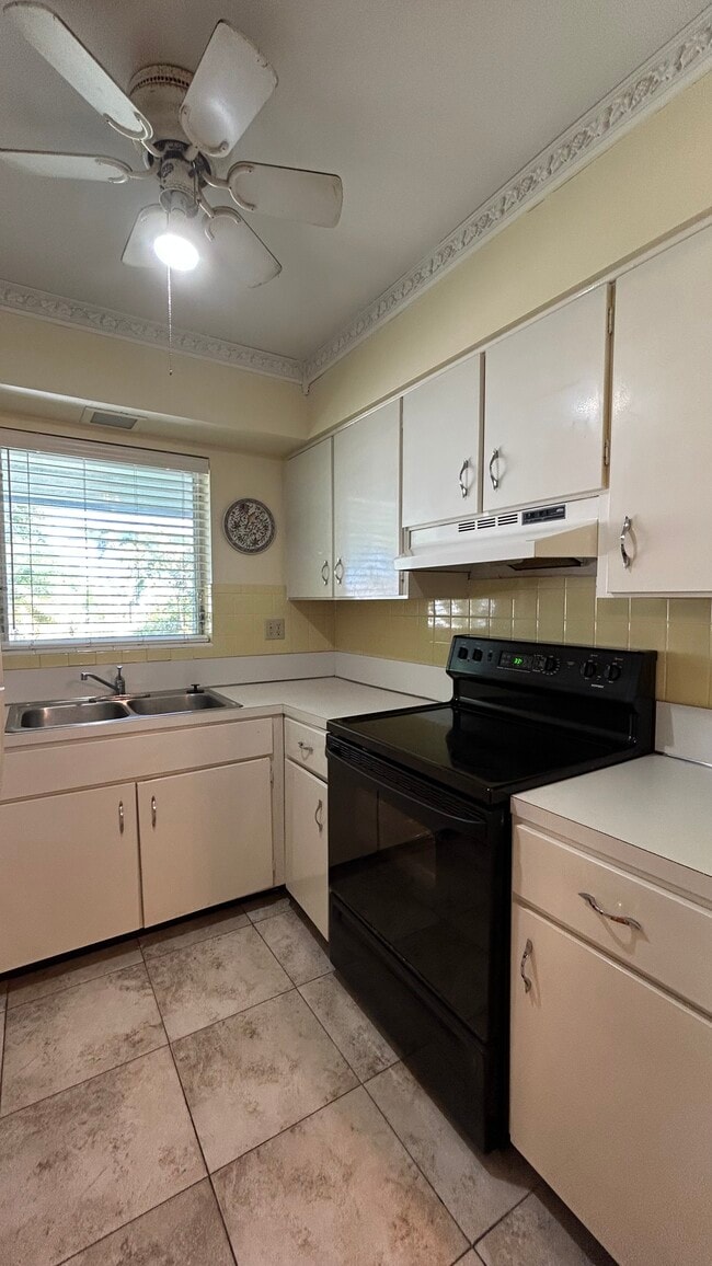 Photo - 3801 NE 22nd Ter Unit 5