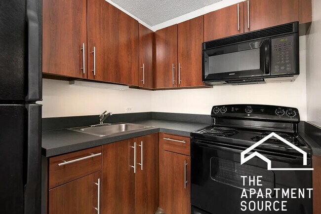 Photo - 1000 N La Salle Dr Unit 408