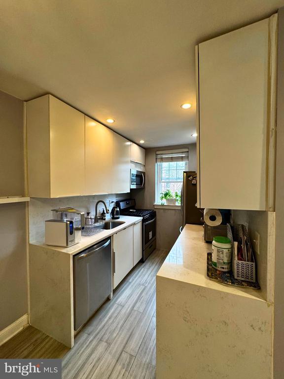 Photo - 24 S Old Glebe Rd Unit 101