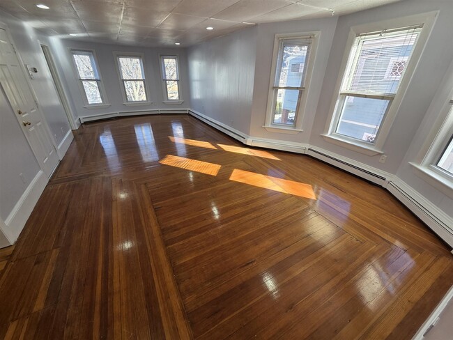 Photo - 95 Kidder Ave Unidad 2