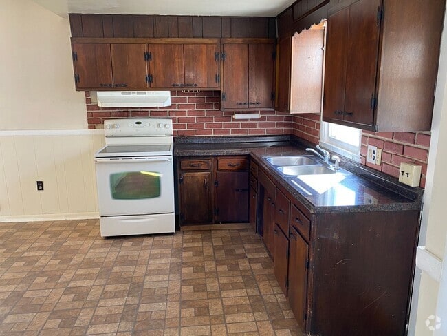 Building Photo - 2280 Old Philadelphia Pike Unit Apt. 1