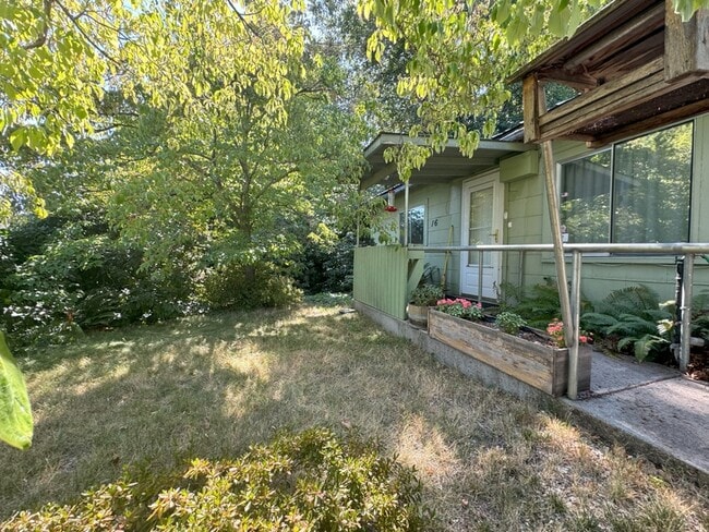 Photo - 16 Van Ness Ave