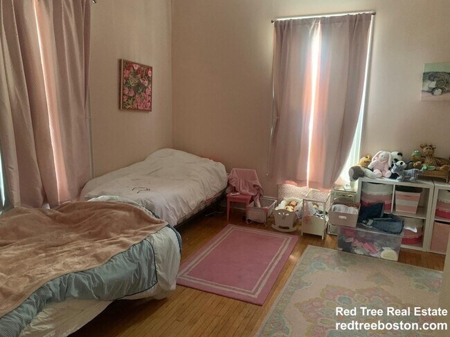 Photo - 84 Walker St Unit 3-bed 1-bath NewtonU1