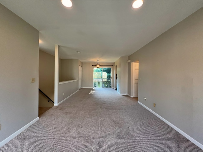 Photo - 1702 Granville Rd
