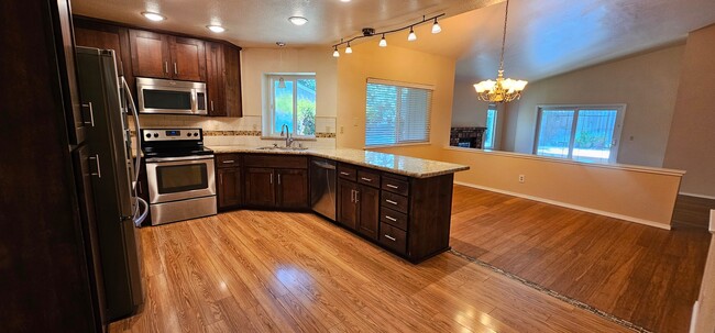 Photo - 3083 Funston Dr