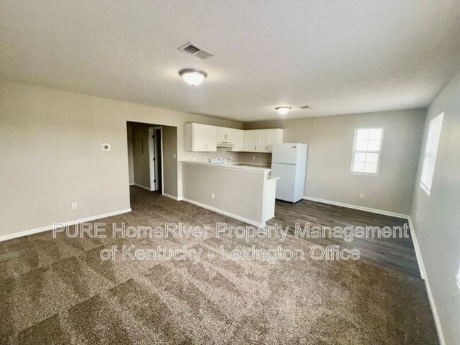 Photo - 126 Grinder Ct