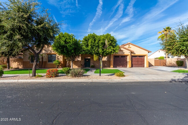 Building Photo - 2652 N 143rd Dr Rental