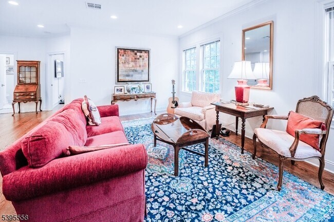 Photo - 29 Euclid Ave Unit 203