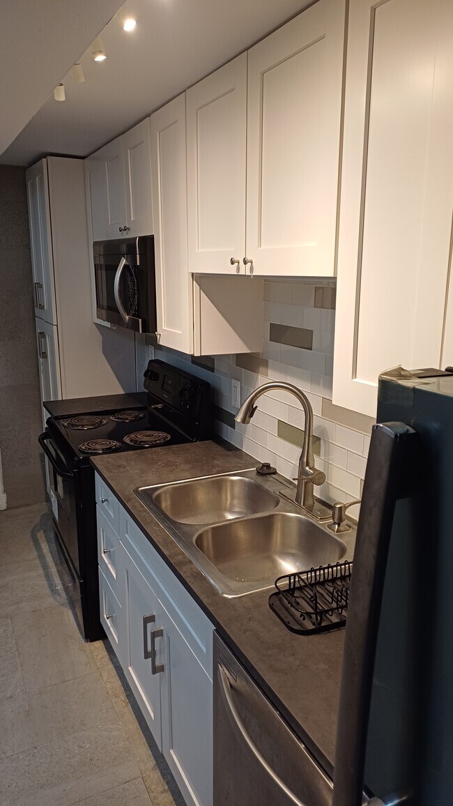 Photo - 4221 Grant St NE