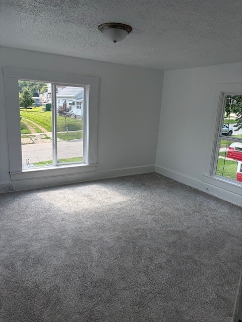 Photo - 736 N Ottawa Ave