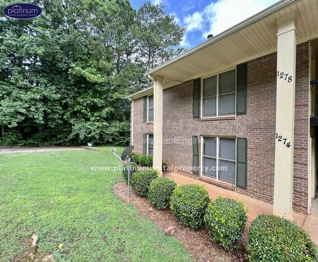 Building Photo - 1274 Britain Dr NW Rental