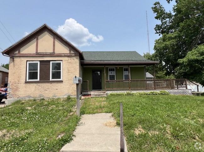 Building Photo - 1502 Mt Pleasant St Rental