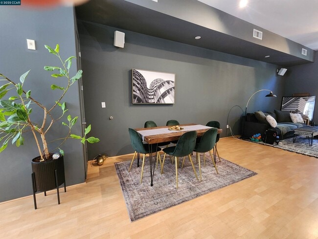 Photo - 45 Iron Horse Ln