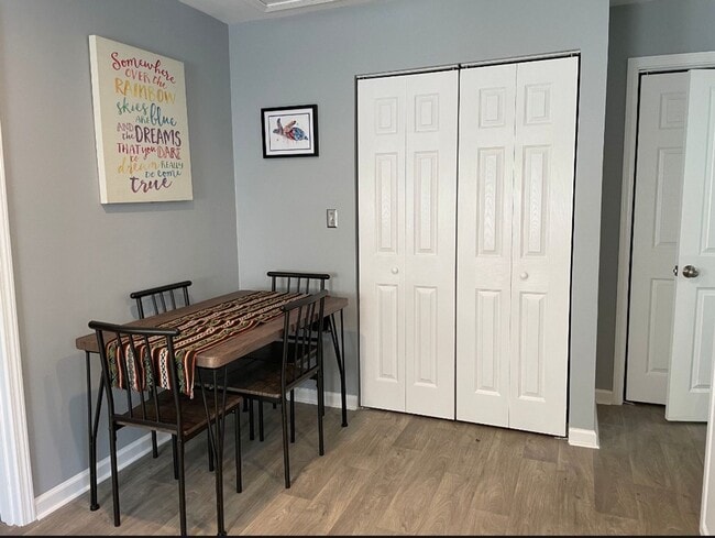 Photo - Charming & Private 1-Bedroom Guesthouse – Utilities Included!