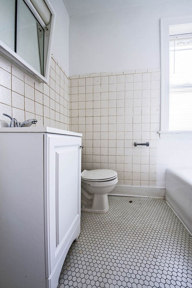 Photo - 102 S 17th Ave Maywood, IL 60153