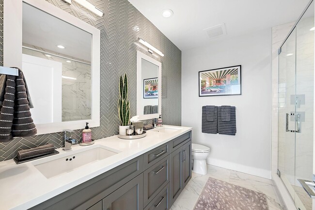 Photo - 550 Okeechobee Blvd Unit Uph-03